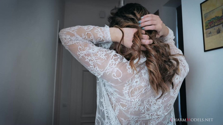 CharmModels: Josie любит белого ангела с обнаженными грудями