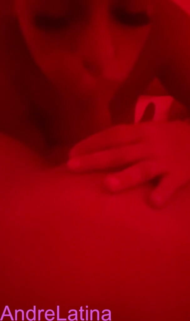 Gatita latina: Blowjob Lezat Dari Ibu Tunggal Ini