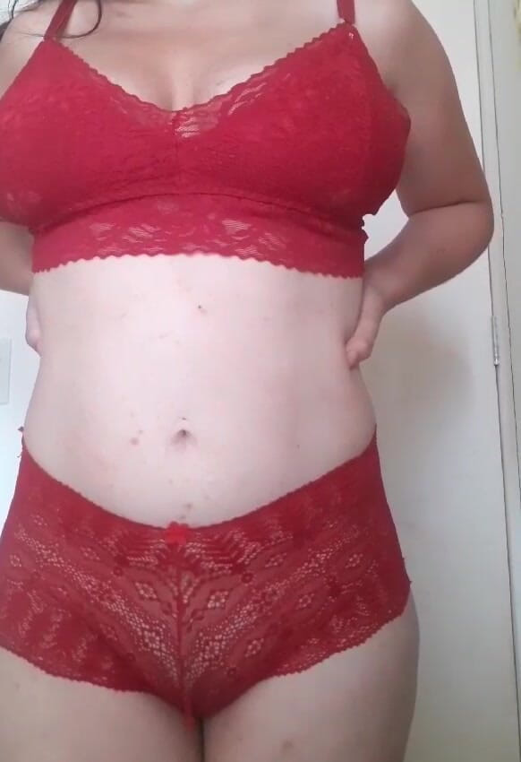 Thayna Costa: Lingerie rossa