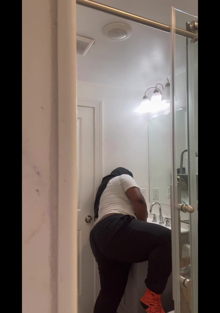 Anye Meshell: Mmmm para pria nakal ini nontonin aku di panggilan video