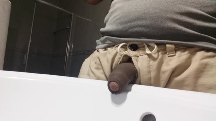 Boy top Amador: その日の最初のものが一番美味しいです。このフェチについてどう思いますか?