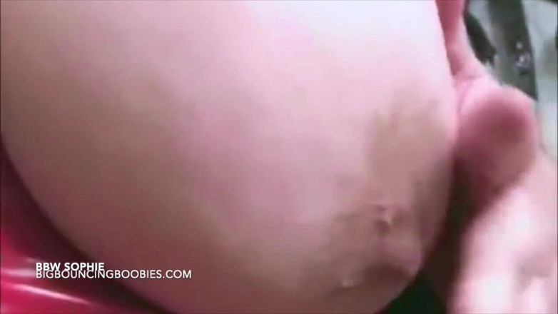 Big Bouncing Boobies: Velká kráska s masivními visícími prsy