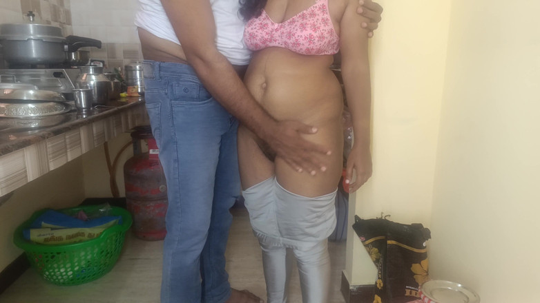 Laxi ammu: Dhivya chennai college 3