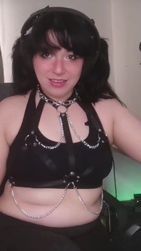 Bratty sekretářka se denně vysmívá vašemu malému čůrákovi