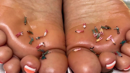 Pink Foxx: Pedikür sonrası Pamper