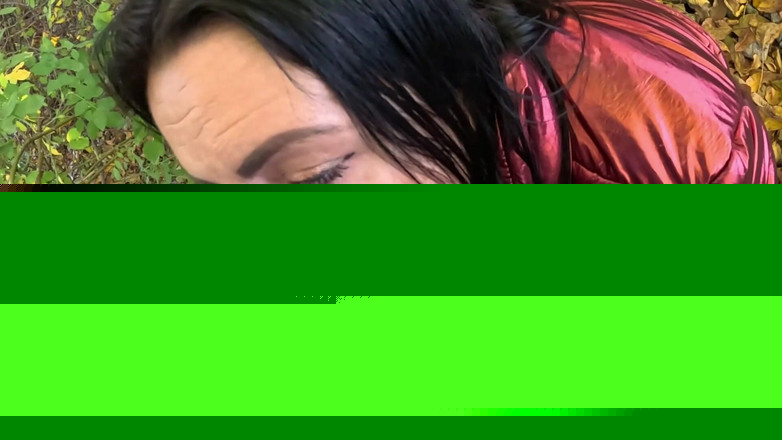 MilfyCalla: Arriscado boquete ao ar livre pelo Lago Vermelho shiny downjacket...