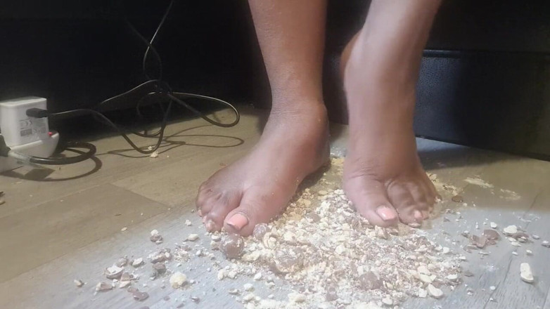 Simp to my ebony feet: Crushing Malteasers