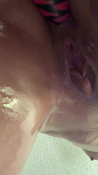 Suzy Wylde: オイルを塗り、爆発準備完了 パート2