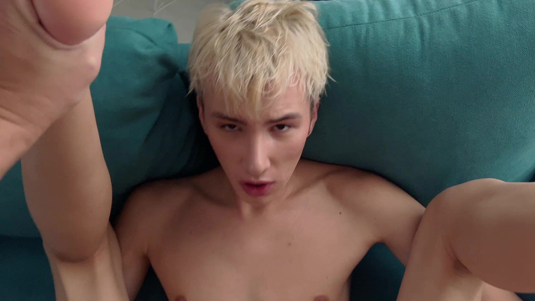 Sandro Jenner: Twinkova díra se táhne od nevlastního otce a plní se...