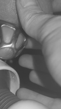搾乳台の上で拘束された貞操檻の中で射精させられました