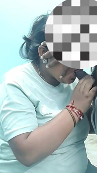 Astăzi, cumnata futută și ejaculare cu spermă pe pizda ei