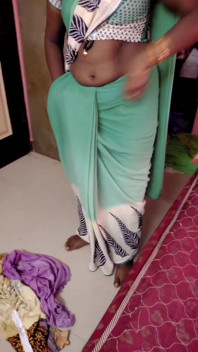 Desi Tamil Wife Renu Wet Nude Body Towel Dry & Slow Saree Dressing Tease! Indianhotwifex