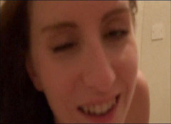 Flash Model Amateurs: Küçük memeli genç kız bakış açısıyla büyük penisi boşaltıyor