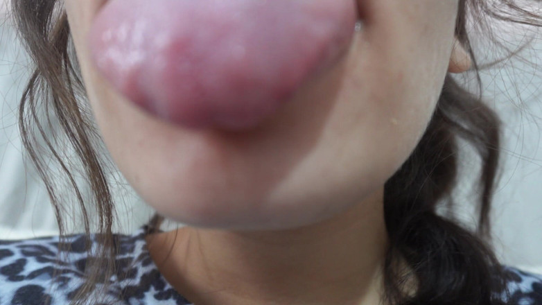 AmayaMori: Adik tiri Indiaku nunjukin mulut dan lidah dan giginya