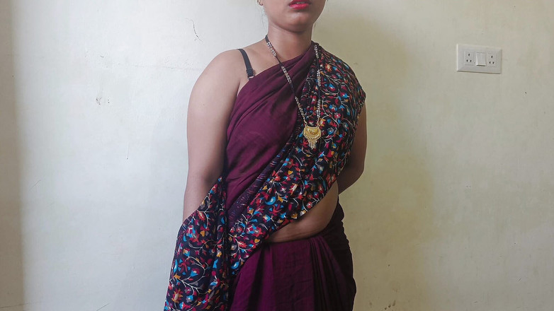 YOURAMRITA04: Une indienne desi trompe son mari et se fait baiser...