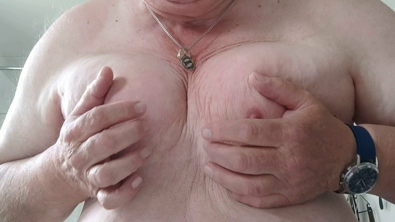 Karlchengeil: Leczenie cycków