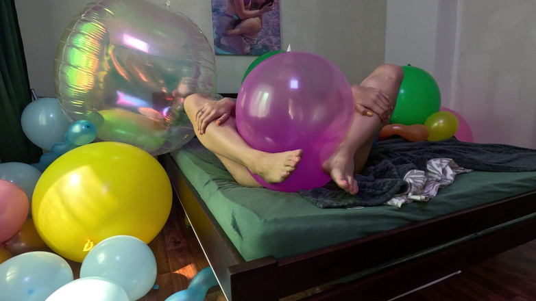 HotPrincessUA: Fiesta de globos de cumpleaños apareciendo, cabalgando y acabando en...