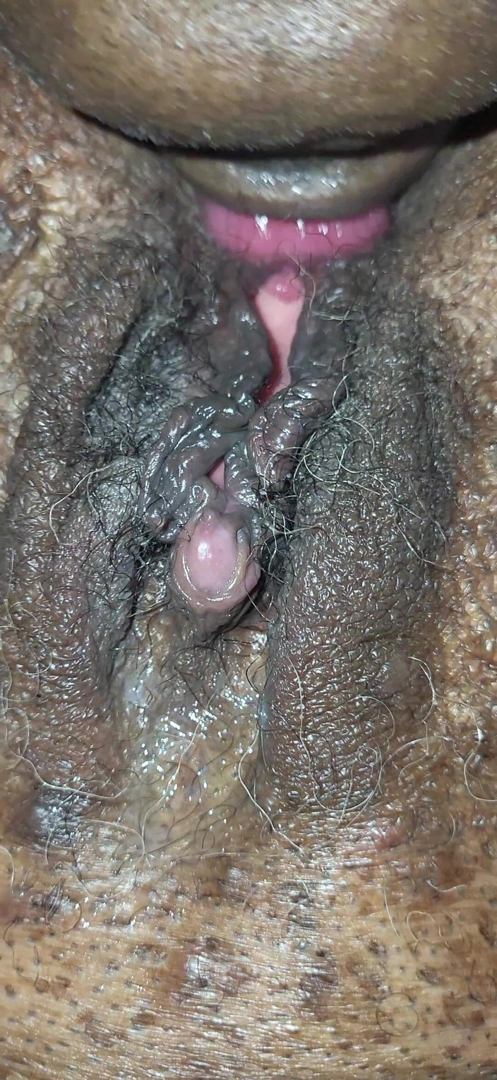 Chuck and Rob Doe: Aku jilat memek dan pantat nenekku sampai crot di mulutku