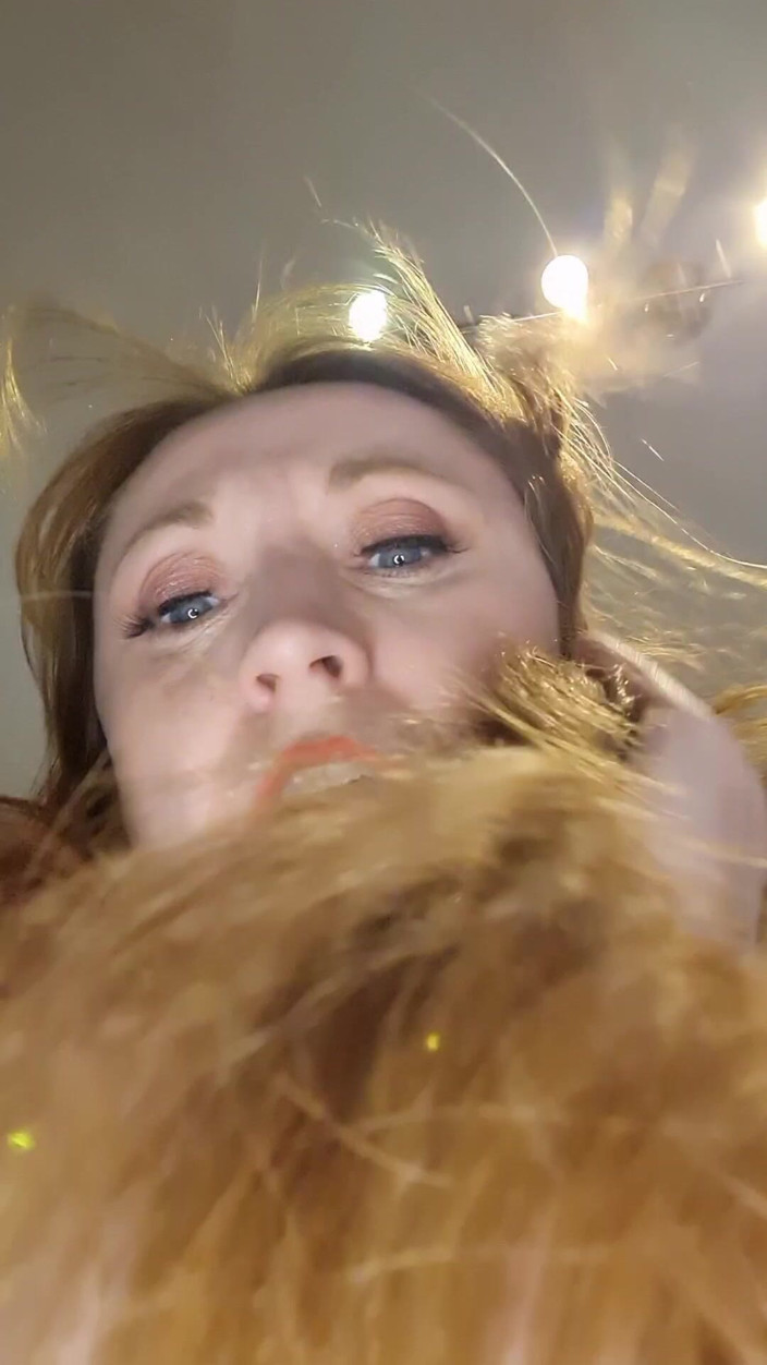 Lily kink: POV Deine MILF Küchenschlampe Ehefrau Fickt Dich Auf Der Theke