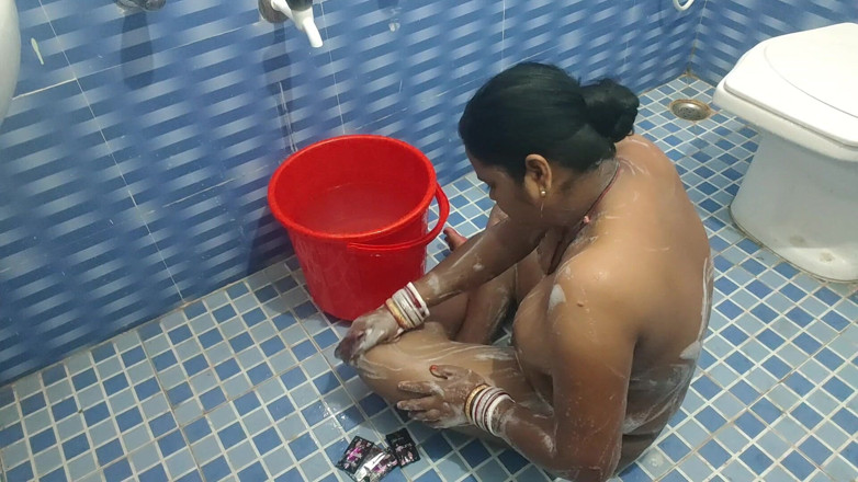 Yeah hots girl: Mistress Was Bathing in the Bathroom, Naked and Fucked