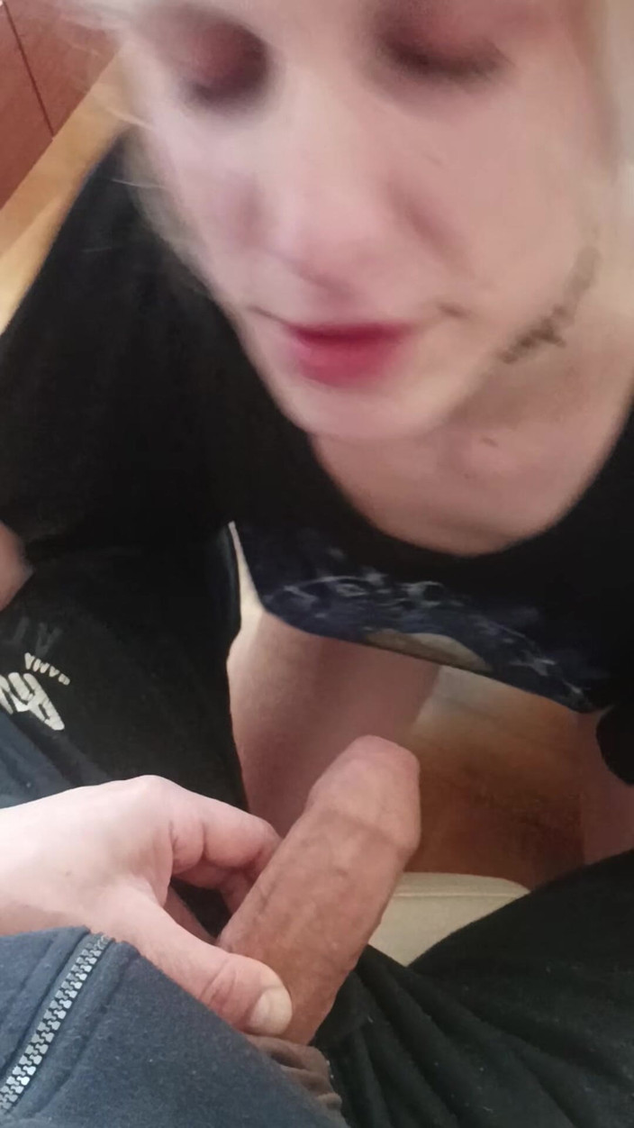 vuana: Arată-mi pizda umedă înainte de supt pula