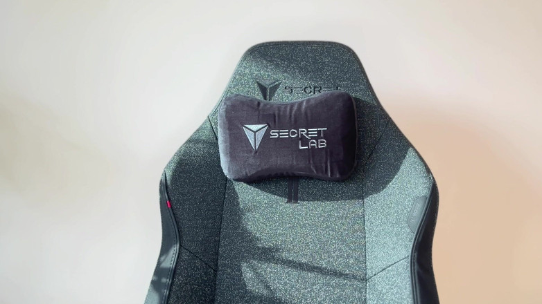 Miss Valentina: Výstřik přes moji herní židli