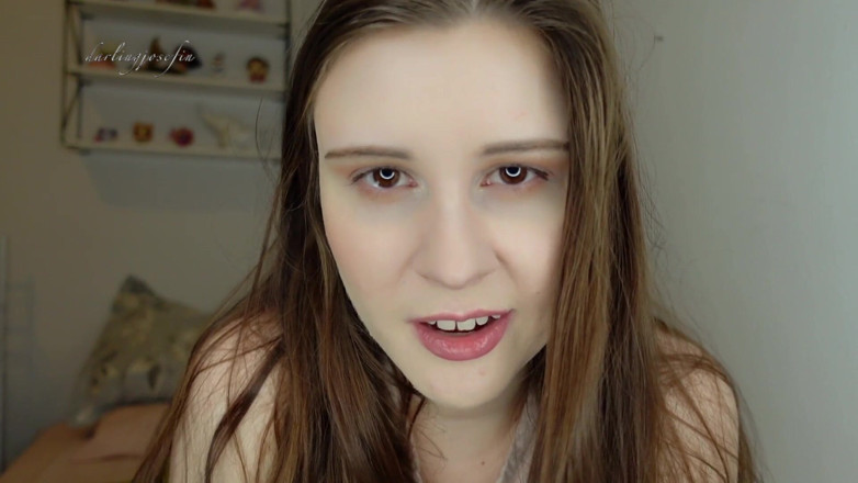 Darling Josefin: Sin maquillaje, estímulo para masturbarse