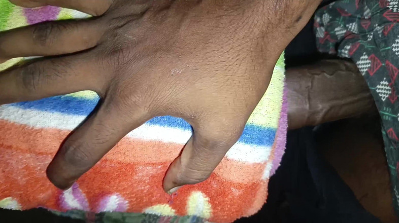 Beckett: Pria kulit hitam kontol besar ngocok kontol pria ini di...