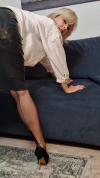 Inflatable Dildo in My Muff Again - Part 1