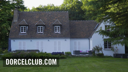 Dorcel Club: Cycata milf Mariska zdradza męża