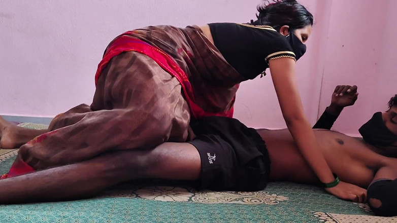 Viralcouple76: Seeing Bhabhi Alone, I Fucked Her a Lot