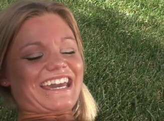 Perfect Porno: Hot Babe Gets Deep Throat Blowjob And Fucked Outdoor