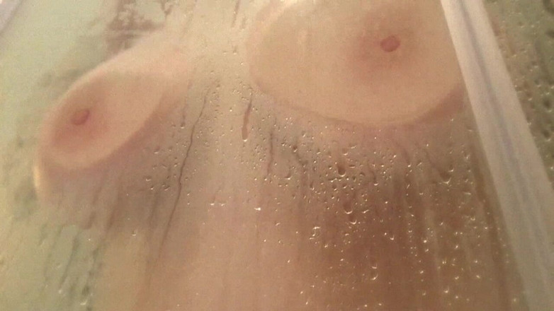 Eve's Garden Eraudica: Special purchase - imagining shower with you