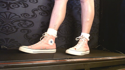 Abby Anna: Sepatu kejang converse pink all stars