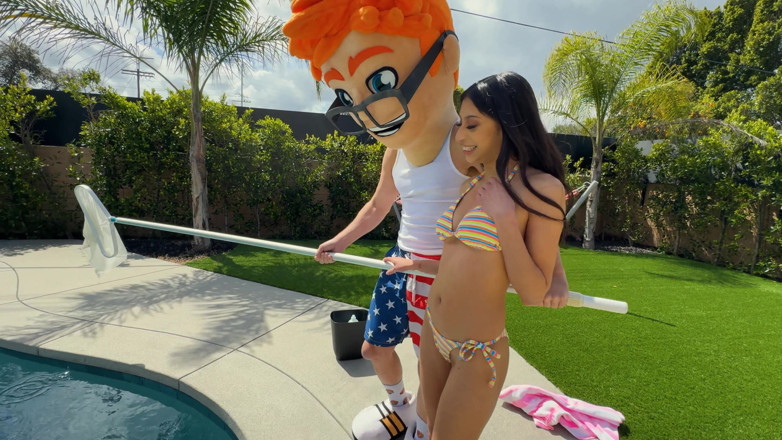 PornDudeCasting: Sona bella porno adamla ıslanıyor