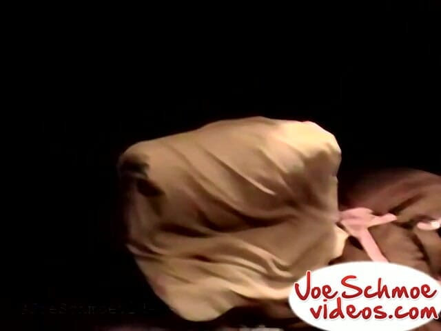 Joe Schmoe: लम्बे लंड वाले सीधे लंड की सेवा