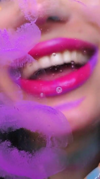 Violet Addicted Kiss