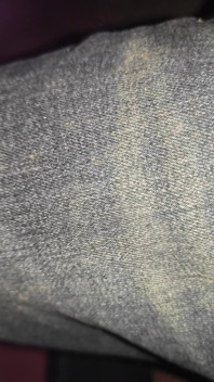 Masturbando pau em Levis 501 Jeans