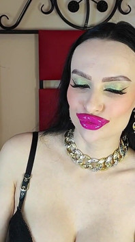 I Make Super Huge Lips with Lip Liner and Fuck with Guy