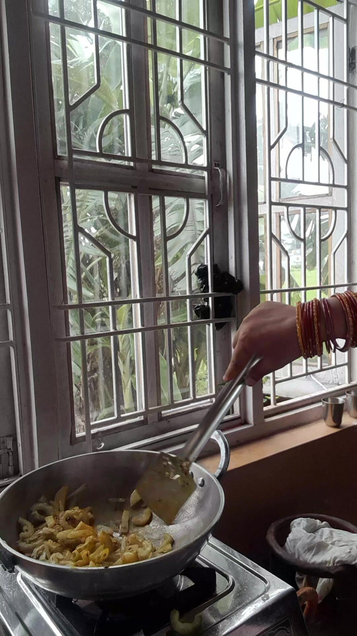 Puja555: 德西在厨房