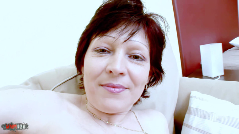 Porn-World: Eva: Ältere dame, die die neue technologie liebt