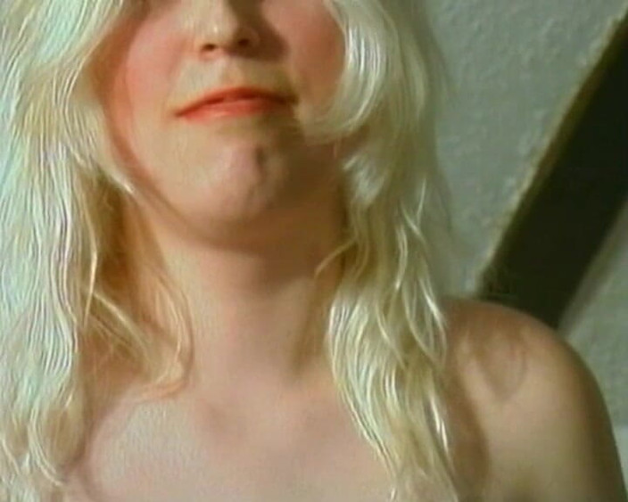 90s Lesbian sex: Rasa memek nikmat #1