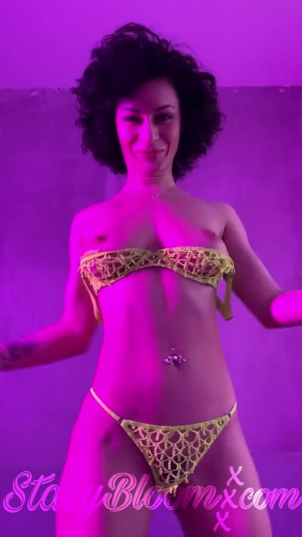 Stacy Bloom: Hot girl passionate striptease and fingering
