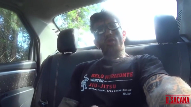 World Gay: Jerking off in the Car