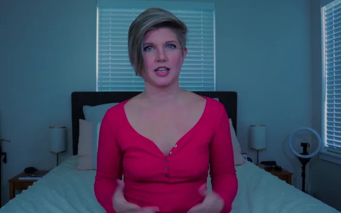 Housewife Ginger: Vlog: Have Any of My Friends Found My Porn?