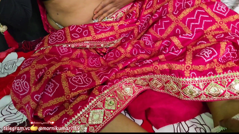 Royalbhabhi: Punheta, indiana no quarto, sexo com fumante