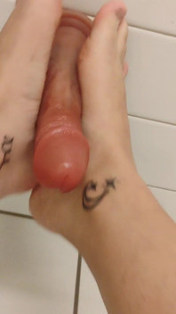 Dildo Footjob