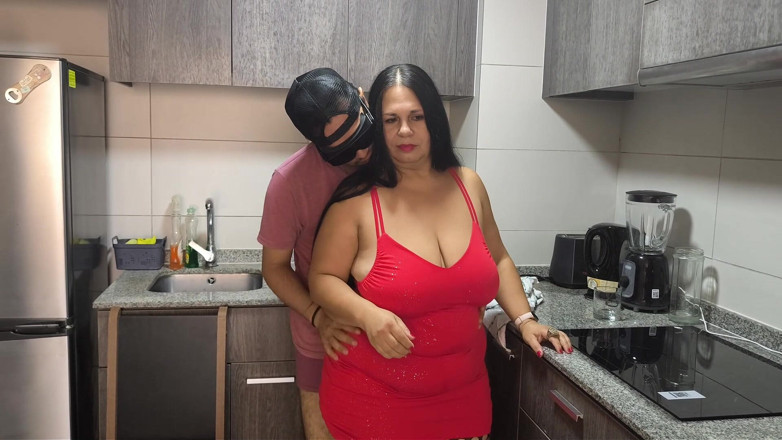Riderqueen: BBW MILF Stiefmutter fickt Küche – vollständiges Video für Fans
