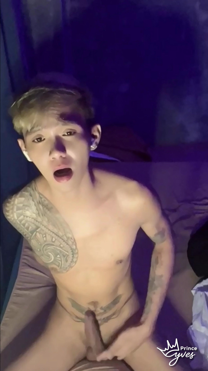Prince-Yves: หนุ่มฟิลิปปินส์ใช้หมึกเงี่ยนหยอกล้อและช่วยตัวเองจนเขาน้ําแตก