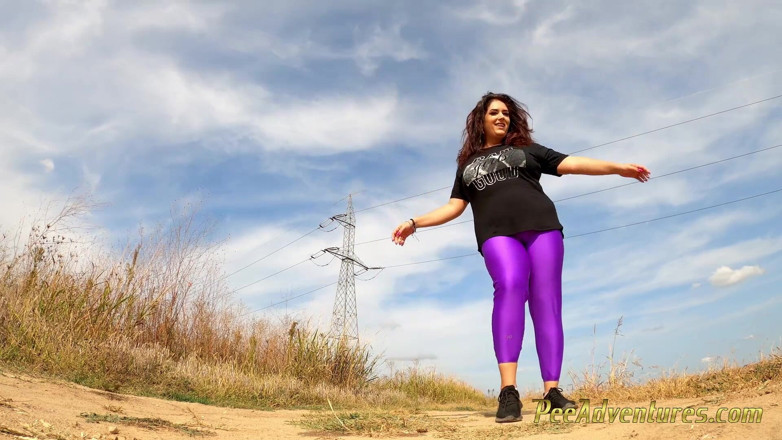 Pee Adventures: Pissen durch ihre leggings an einem heißen tag